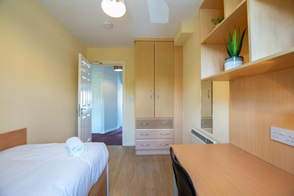 106 - The Townhouse By Shortstays Galway Extérieur photo