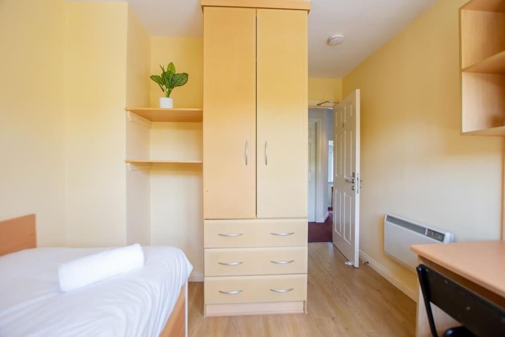106 - The Townhouse By Shortstays Galway Extérieur photo